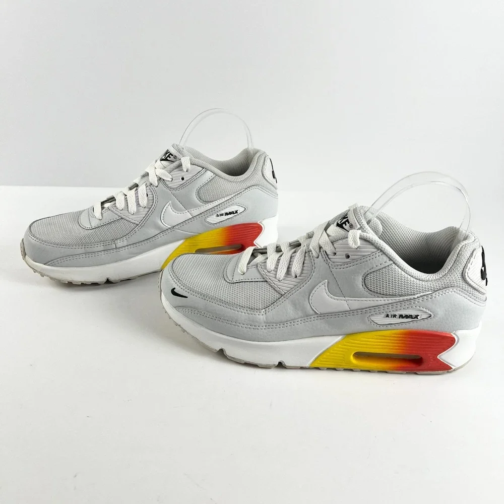 NIKE AIR‎ MAX 90 Size Womens's 8.5 Tennis Shoe Youth 7 US  HF5181-001